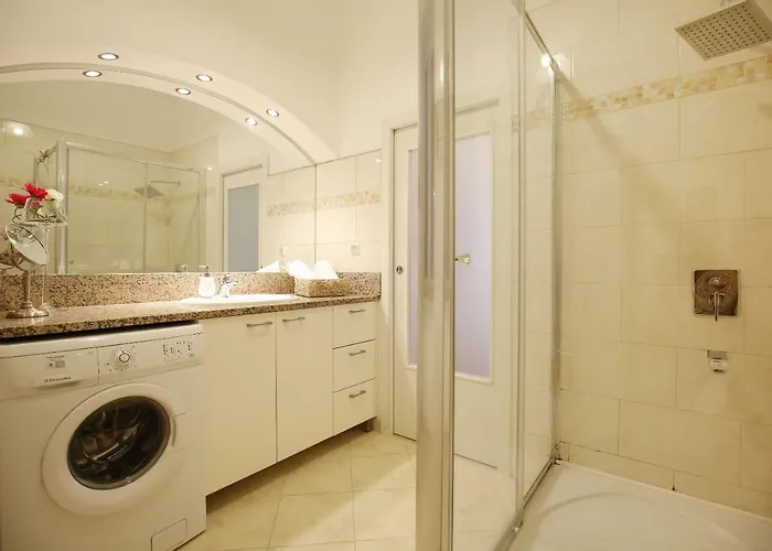 公寓 Seafront - Directly At The 扎达尔