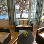 公寓 Seafront - Directly At The