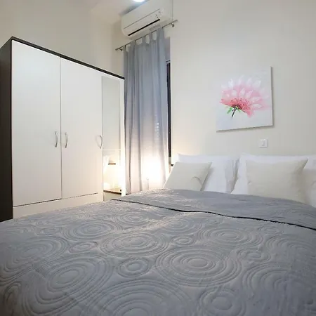 Seafront - Directly At The Apartment