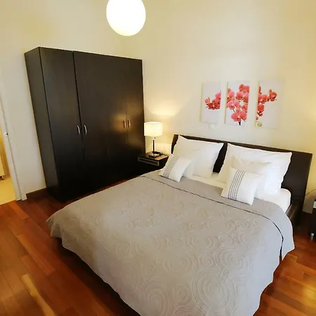 Seafront - Directly At The *